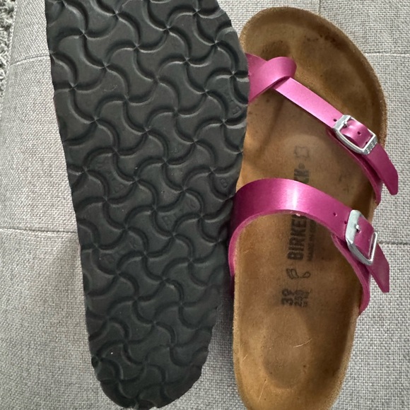 Size 39 women’s pink Birkenstocks - Picture 4 of 4
